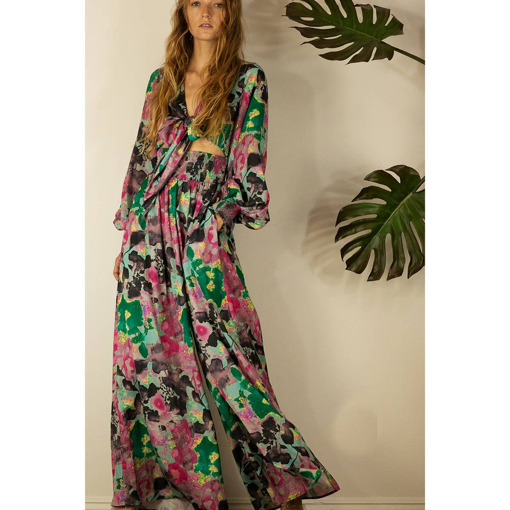 
                
                    Load image into Gallery viewer, Soft Flower Front Tie Jumpsuit
                
            