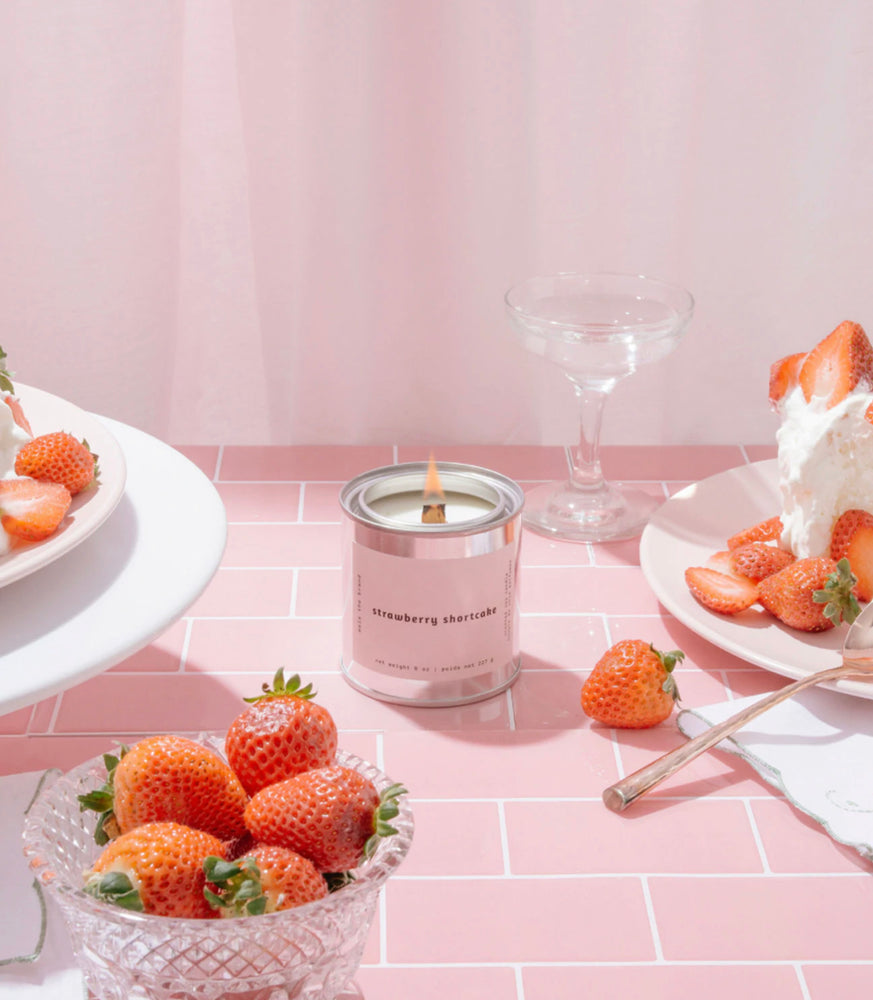 
                
                    Load image into Gallery viewer, Strawberry Shortcake | Berries + Vanilla + Cream
                
            